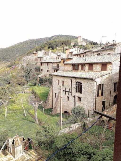 Appartamento Nonna Milde Asís Exterior foto
