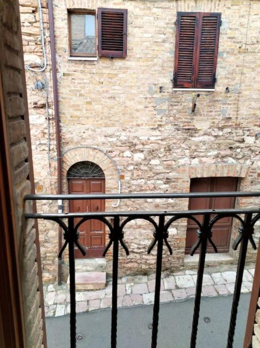 Appartamento Nonna Milde Asís Exterior foto